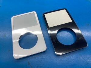 iPod video black white faceplate